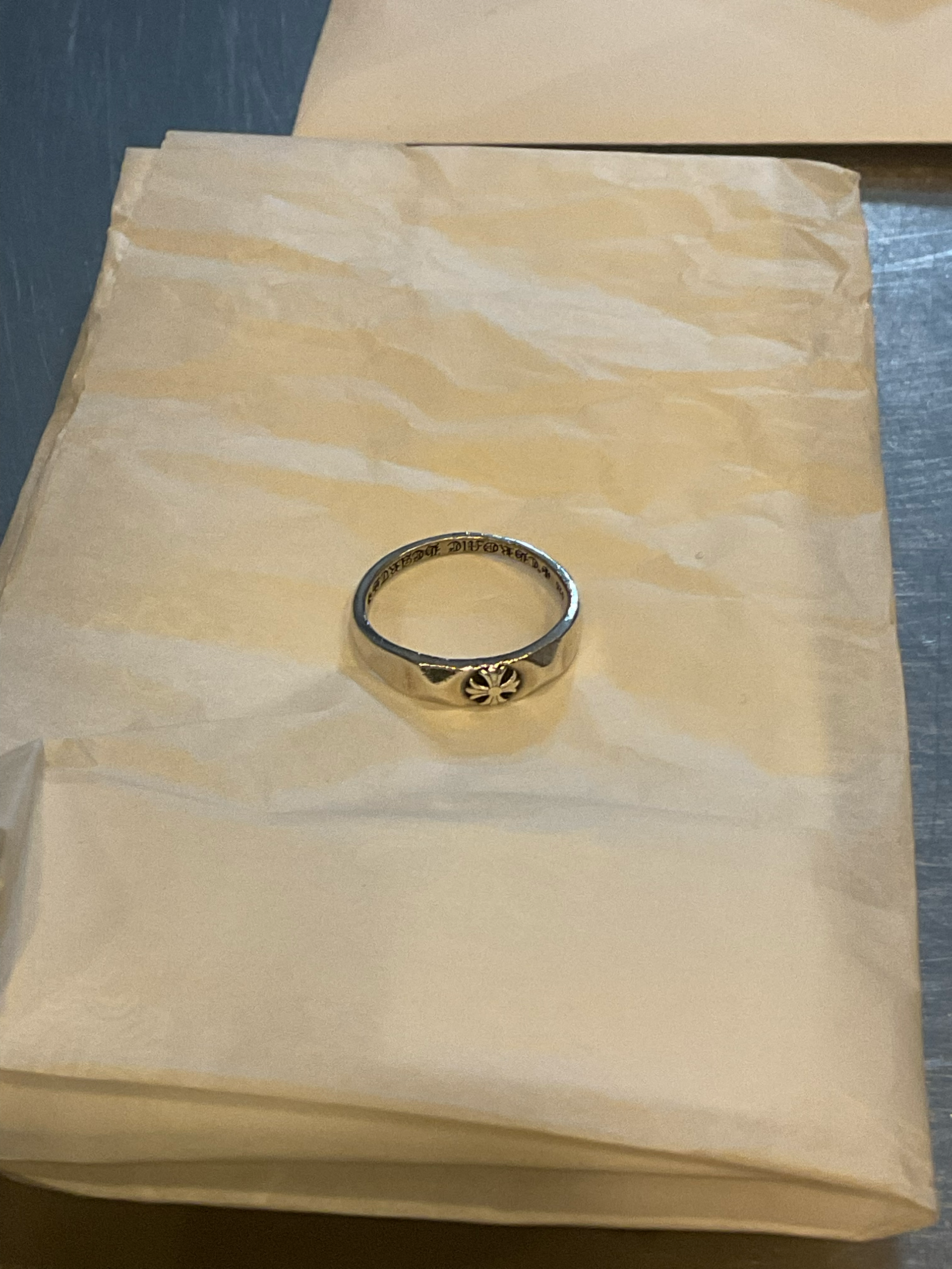 Chrome Hearts Bubble Gum Ring W / Pyramid / CH Plus "Silver"