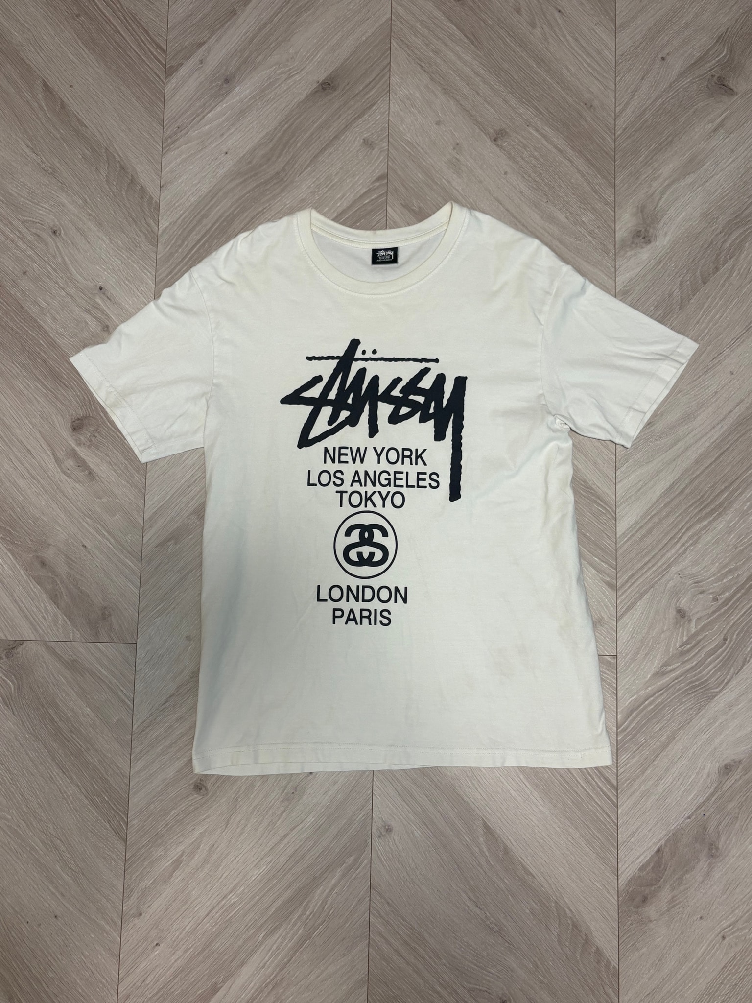 Stussy World Tour Tee "White" (2025/2026) 3903962