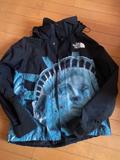 Supreme x The North Face Statue of Liberty Mountain Jacket "Black"