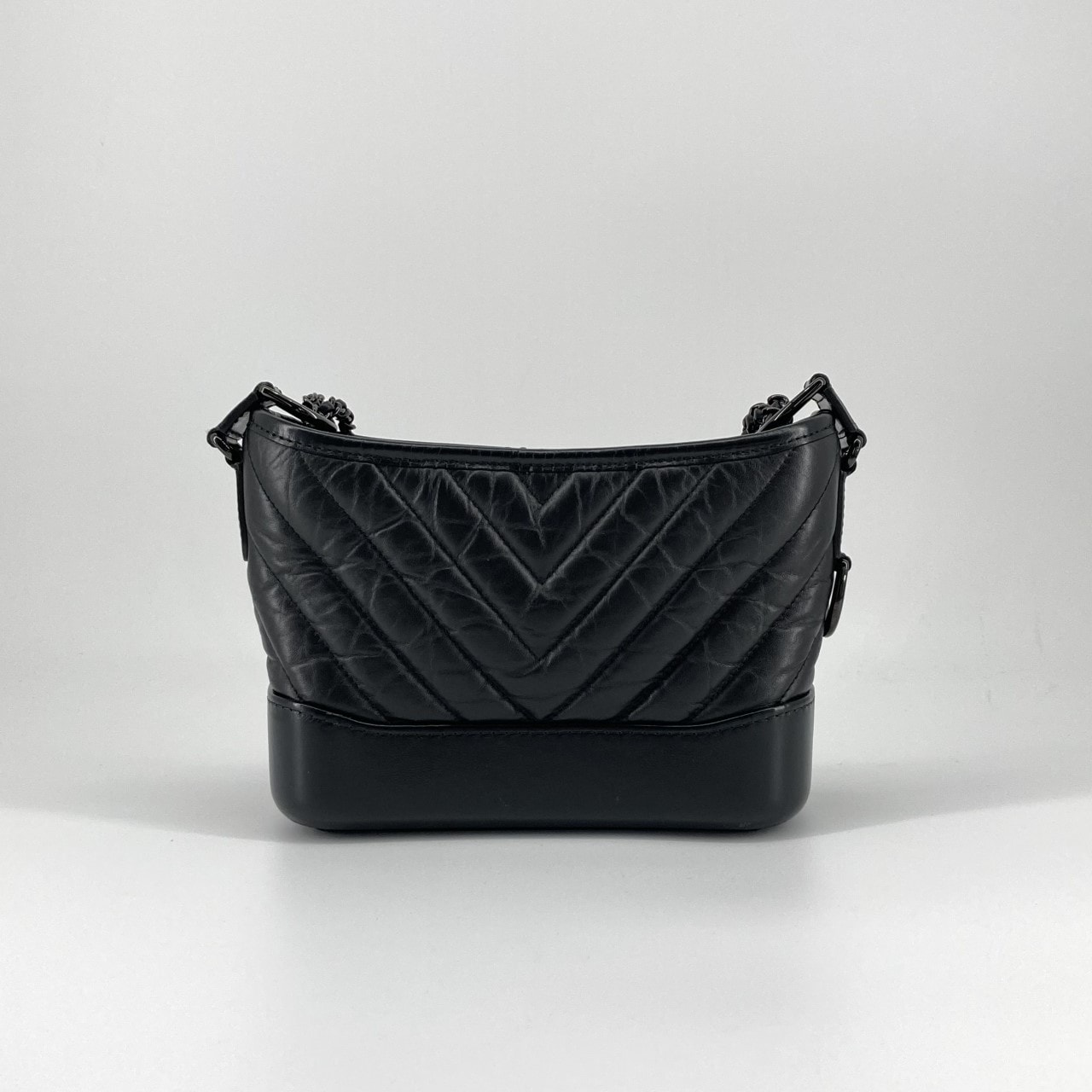CHANEL(シャネル) ガブリエルドゥシャネル スモールホーボー Vステッチ 28番台 チェーン A91810 ショルダーバッグ ブラック