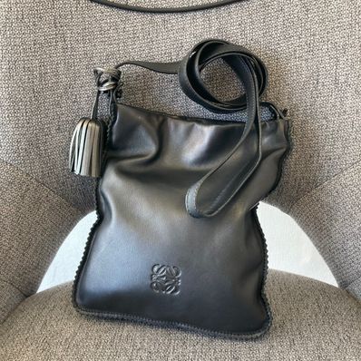 LOEWE ロエベ レザーサコッシュ ショルダーバッグ 315.82.B49