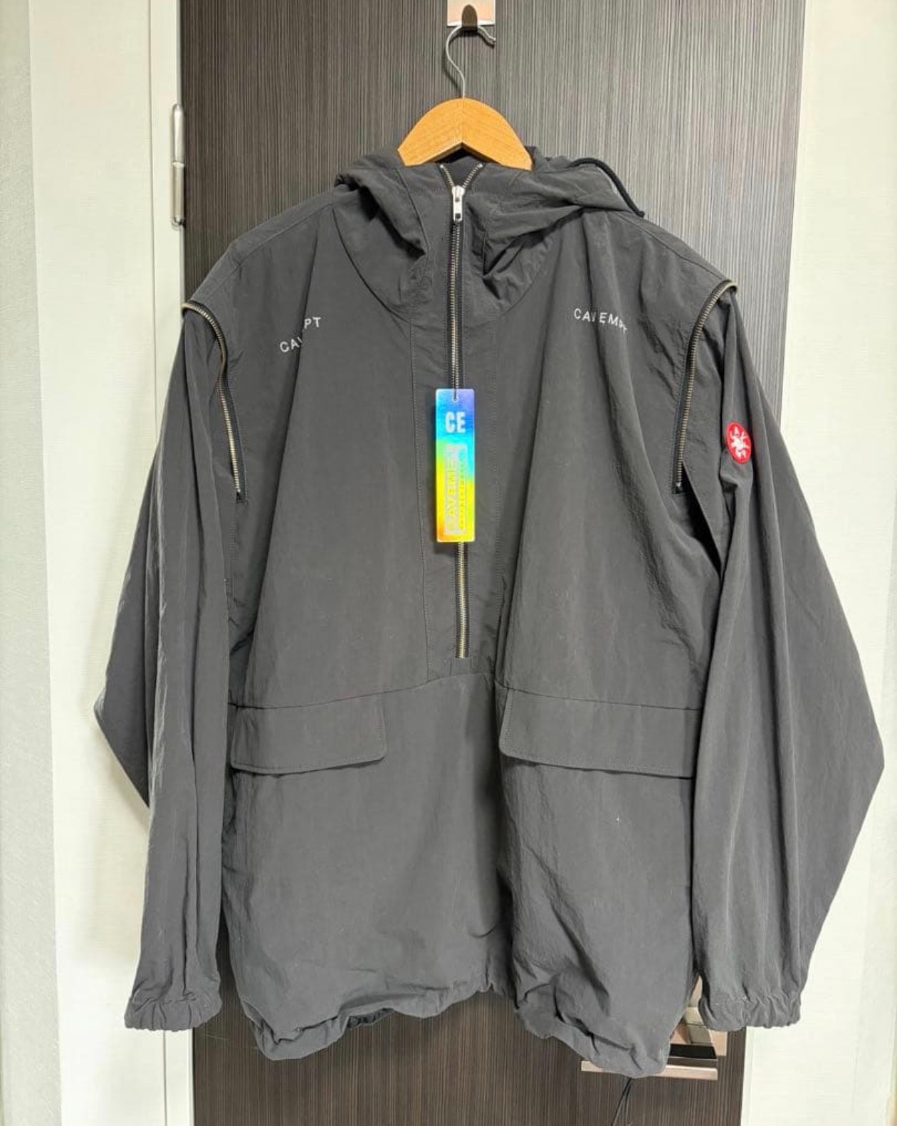 Cav Empt (C.E) CONCEAL SLEEVE PULLOVER JACKET "Black"