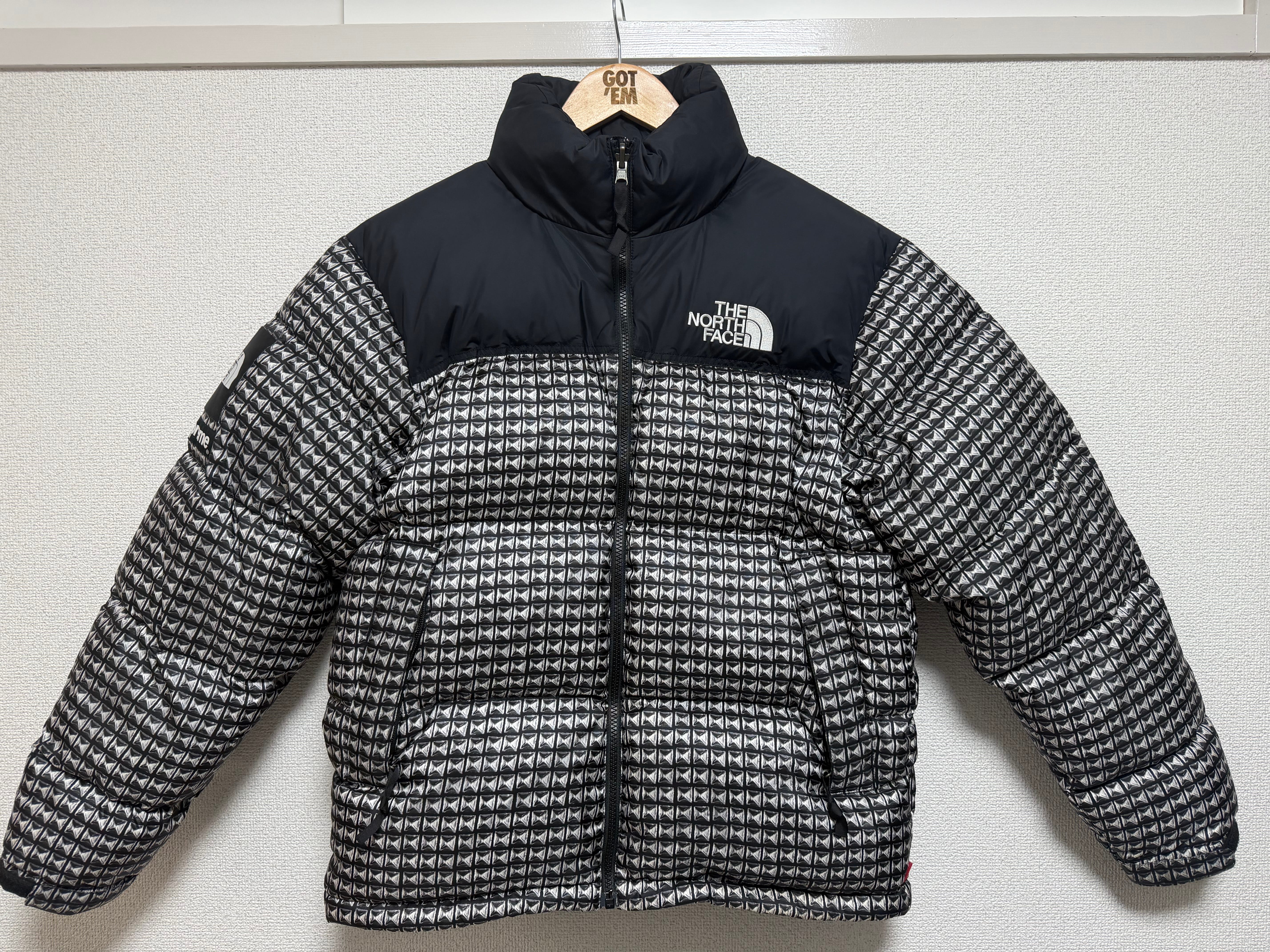 シュプリーム x ザノースフェイス スタッズ ヌプシ ジャケット "ブラック"