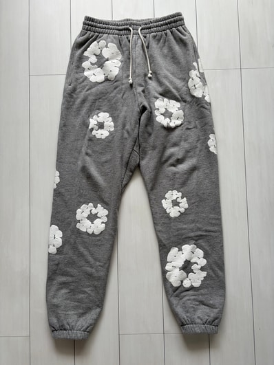 DENIM TEARS The Cotton Wreath Sweat Pants "Grey"
