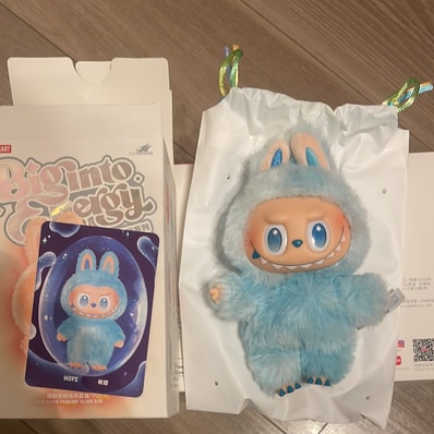POP MART THE MONSTERS (LABUBU) Big into Energy Series Plush Pendant HOPE