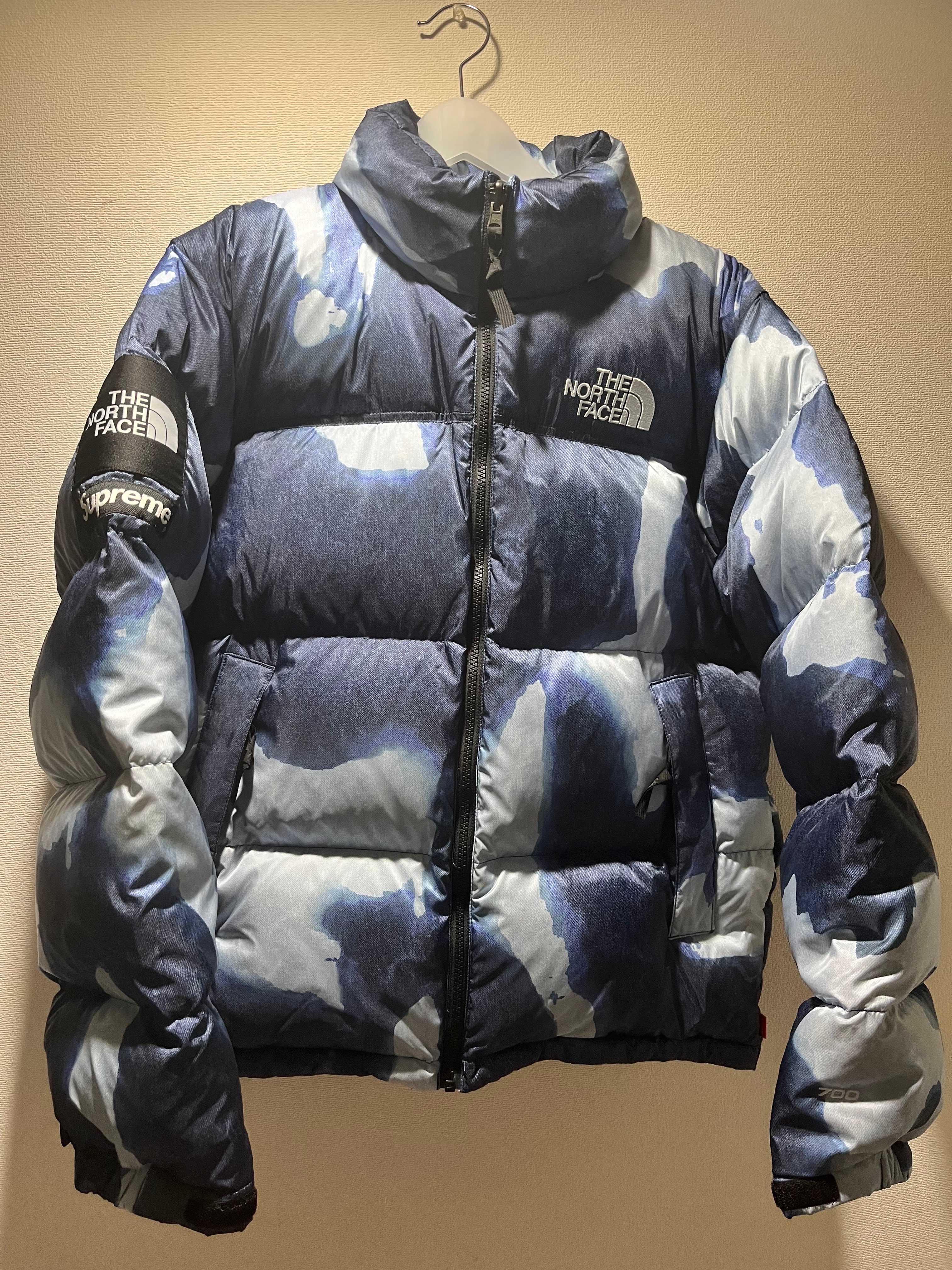 Supreme x The North Face Bleached Denim Print Nuptse Jacket "Indigo"