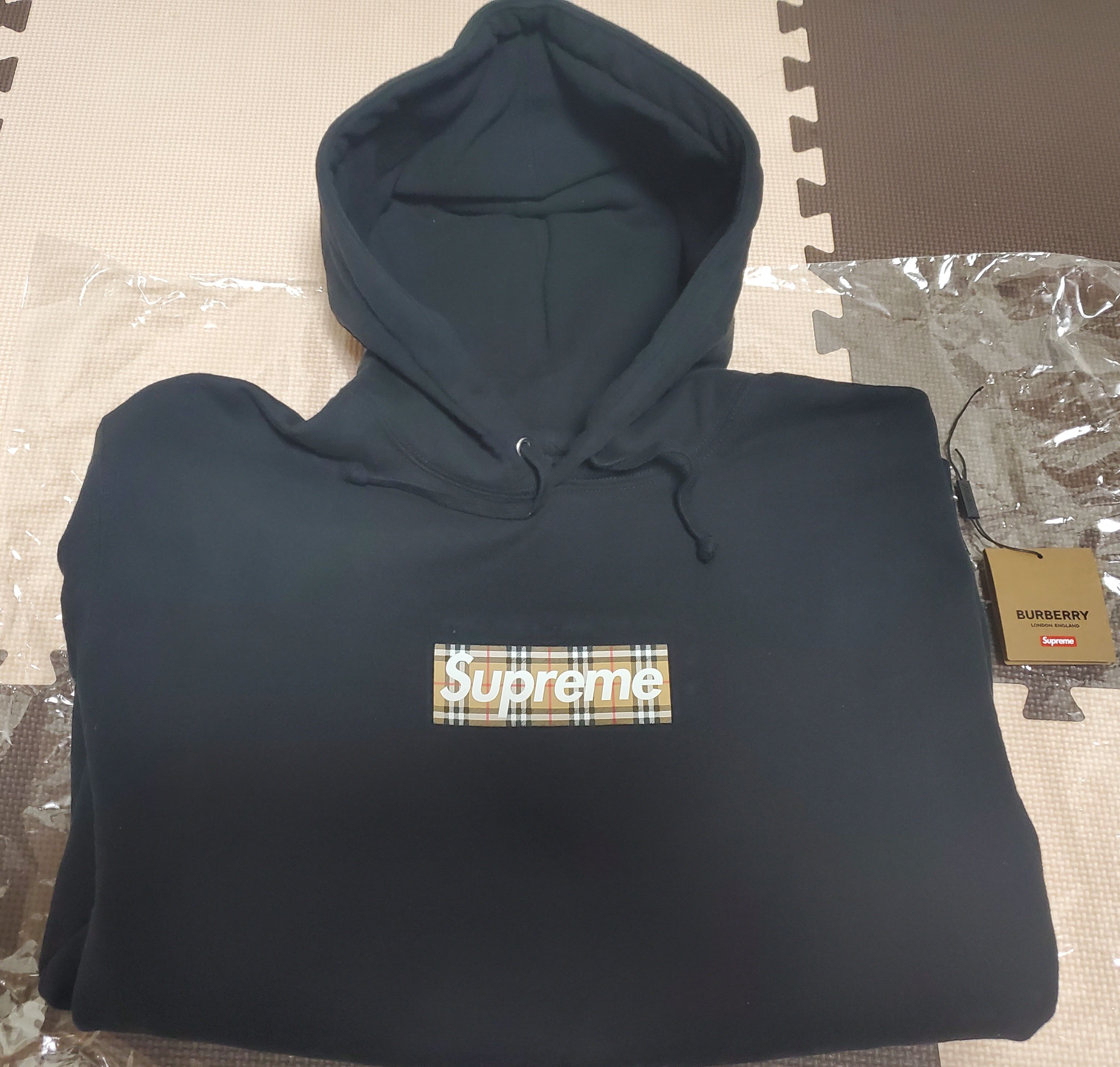 Supreme / Burberry Box Logo Hooded Sweatshirt "Black"