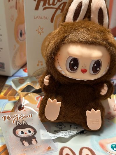 POP MART THE MONSTERS (LABUBU) Have a Seat Plush Series DUODUO (Secret)