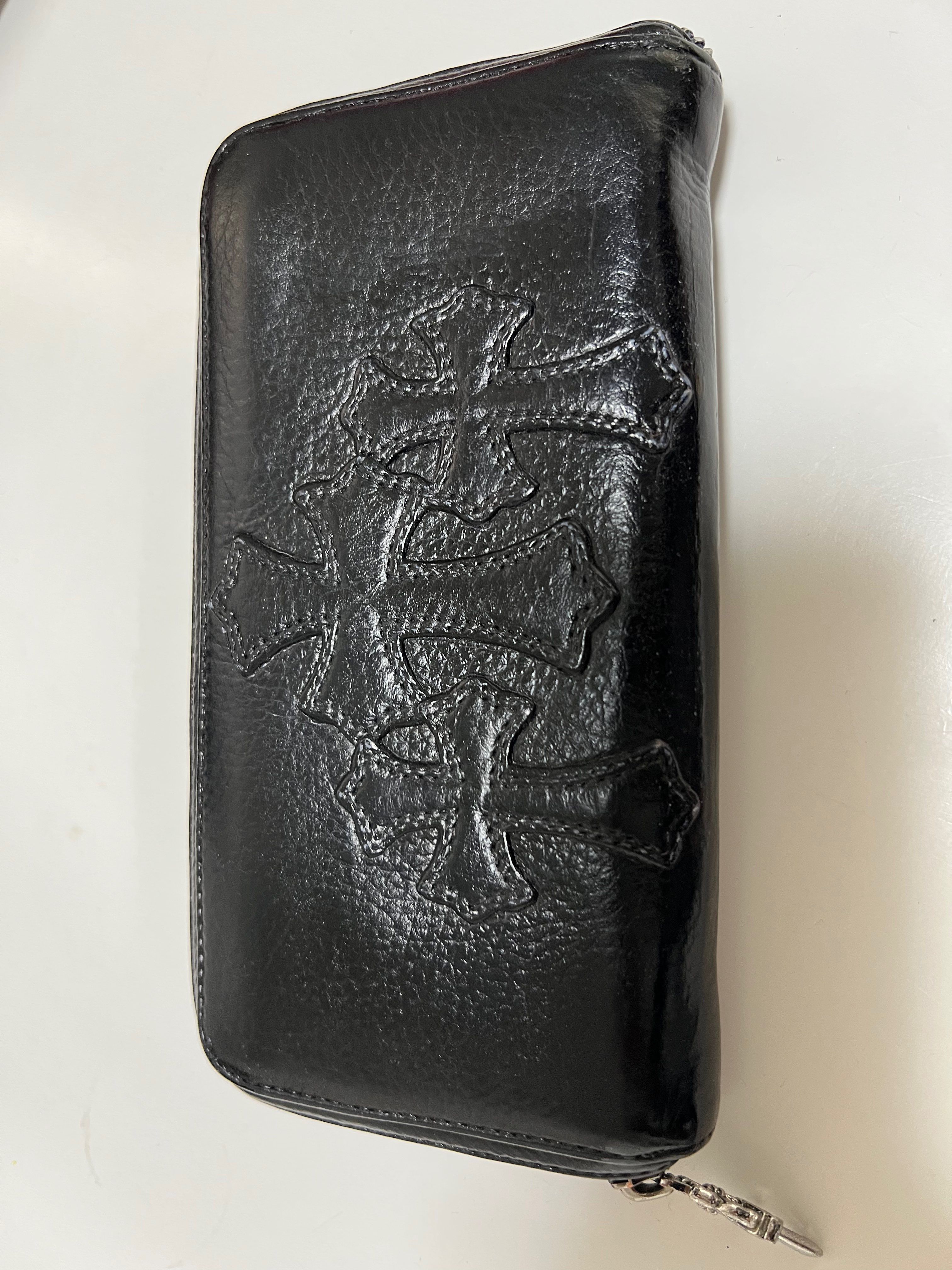 Chrome Hearts REC F Light Leather Zip Wallet / 3 Cemetary Cross "Black"