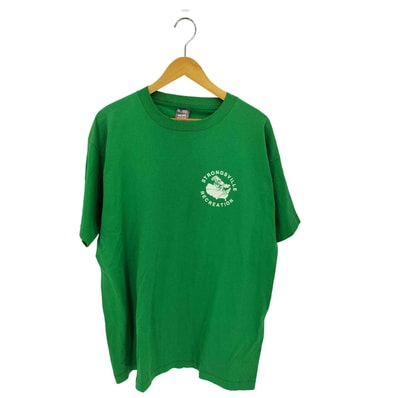 90s USA製 STRONGSVILLE RECREATION プリント シングルステッチ クルーネックTシャツ【1139735695096】