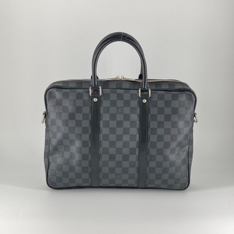 LOUIS VUITTON(ルイ・ヴィトン) ポルトドキュマン ヴォワヤージュPM ハンドバッグ ブラック
