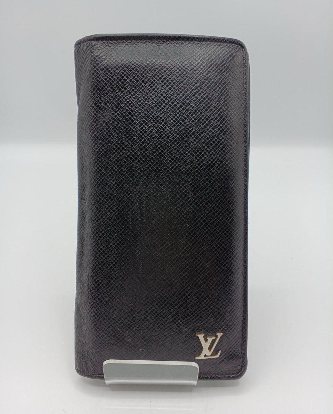 Louis Vuitton Brazza Wallet Taiga