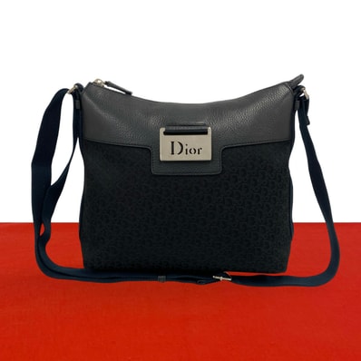 Christian Dior ディオール トロッター 柄 ロゴ 金具 レザー キャンバス ショルダーバッグ ブラック
67855