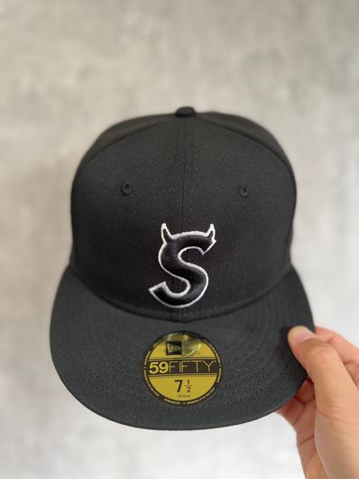 Supreme S Logo New Era "Black" (22FW)
