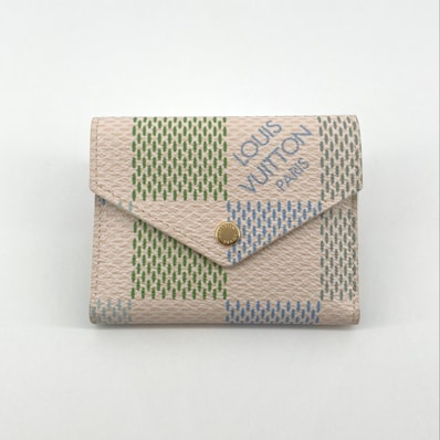 LOUIS VUITTON(ルイ・ヴィトン) ポルトフォイユ ヴィクトリーヌ ダミエリシャス N40750 三つ折り財布 ピスタチオ