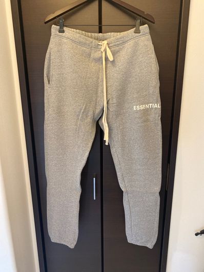 FEAR OF GOD Essentials Graphic Sweatpants "Grey"