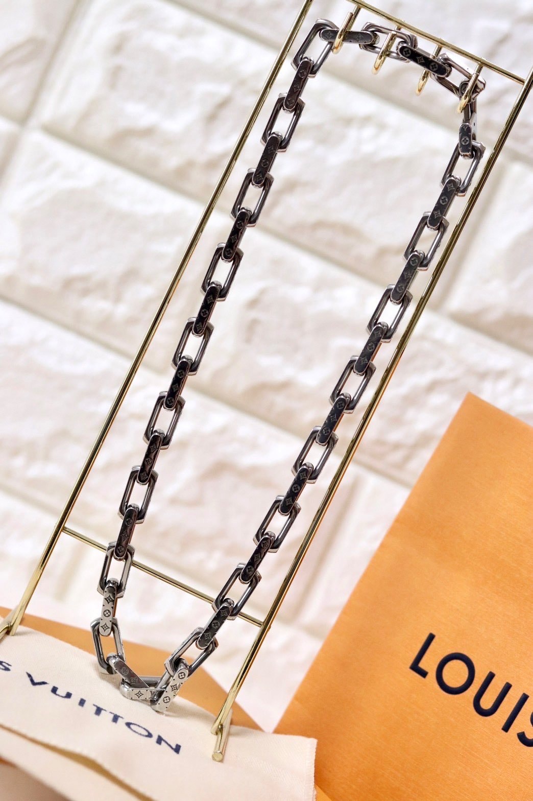 Louis Vuitton Monogram Chain Necklace "Silver"