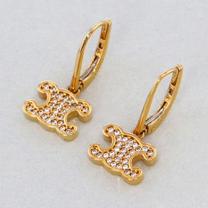 【お値下げ品】CELINE セリーヌ トリオンフ ラインストーン ピアス ピアス 460GC6BZI 真鍮 ゴールド レディース【中古】