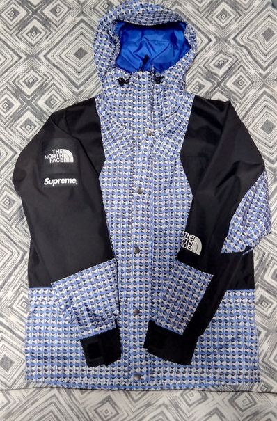 Supreme x The North Face Studded Mountain Light Jacket "Royal"