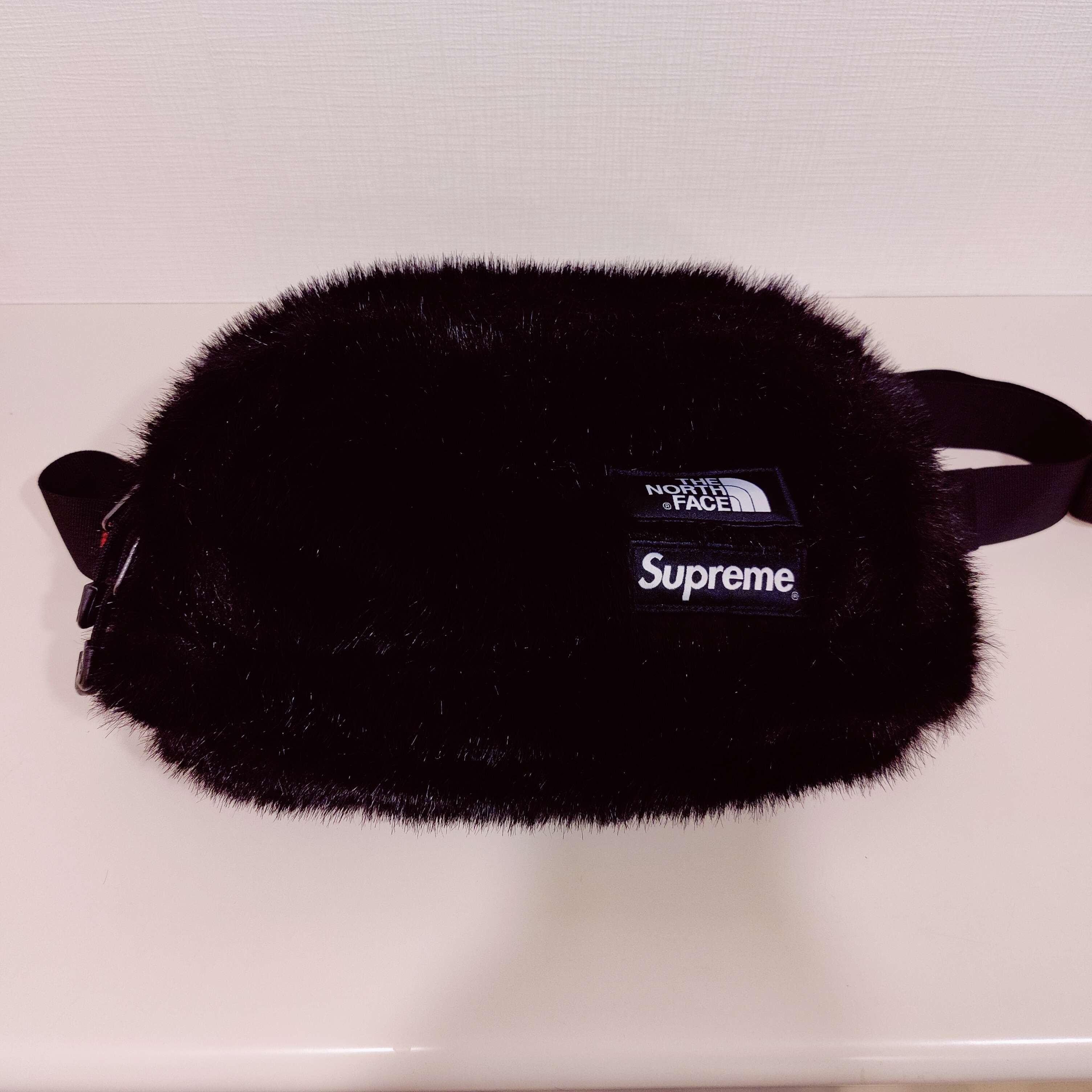 Supreme x The North Face Faux Fur Waist Bag "Black" NM82093I / NF0A5G87