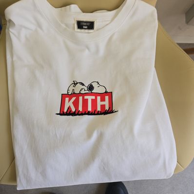Kith x Peanuts Doghouse Classic Logo Tee "White"