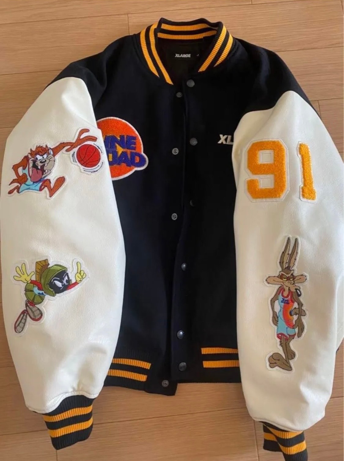 エクストララージ XLARGE スタジャン SPACE JAM