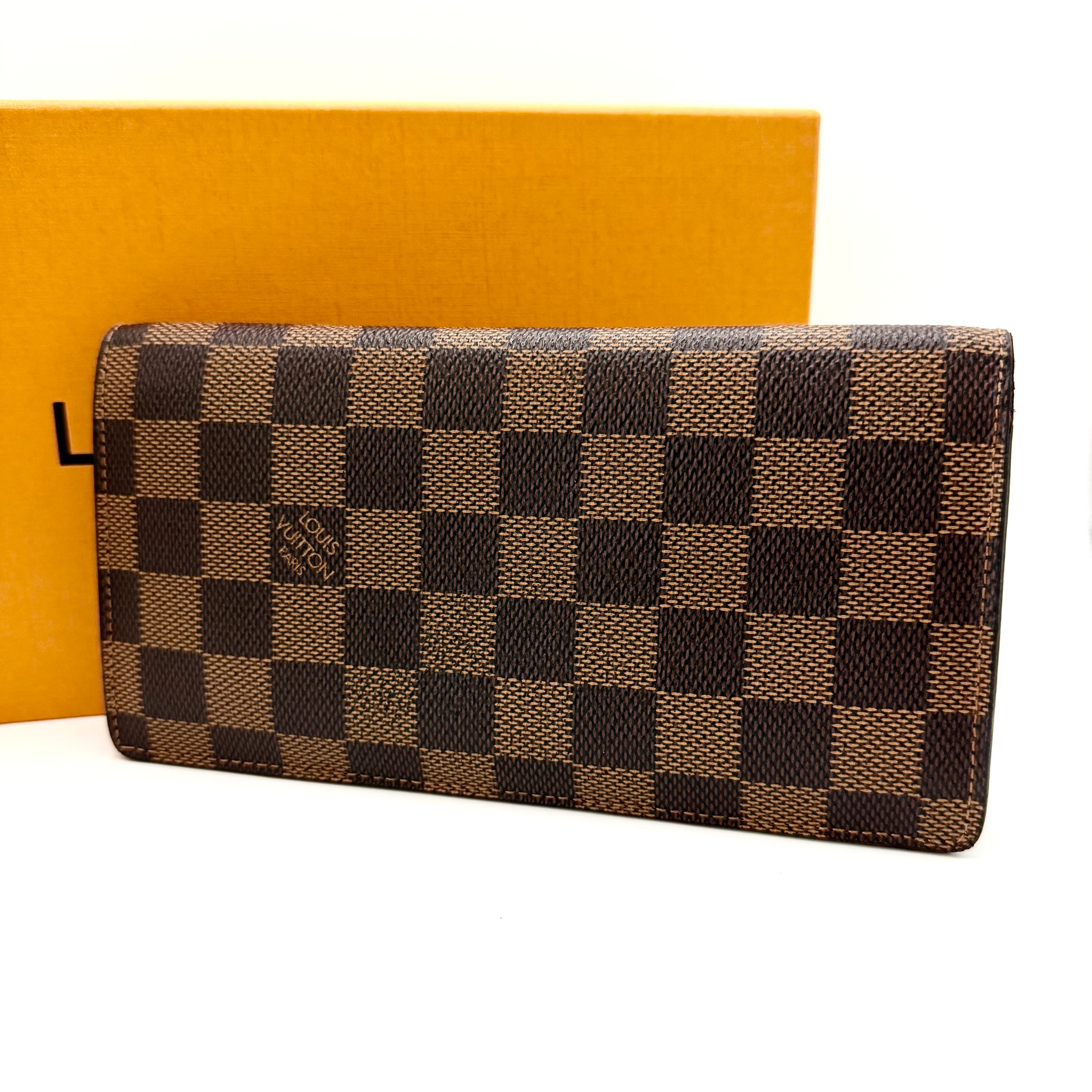 Louis Vuitton Brazza Wallet Damier