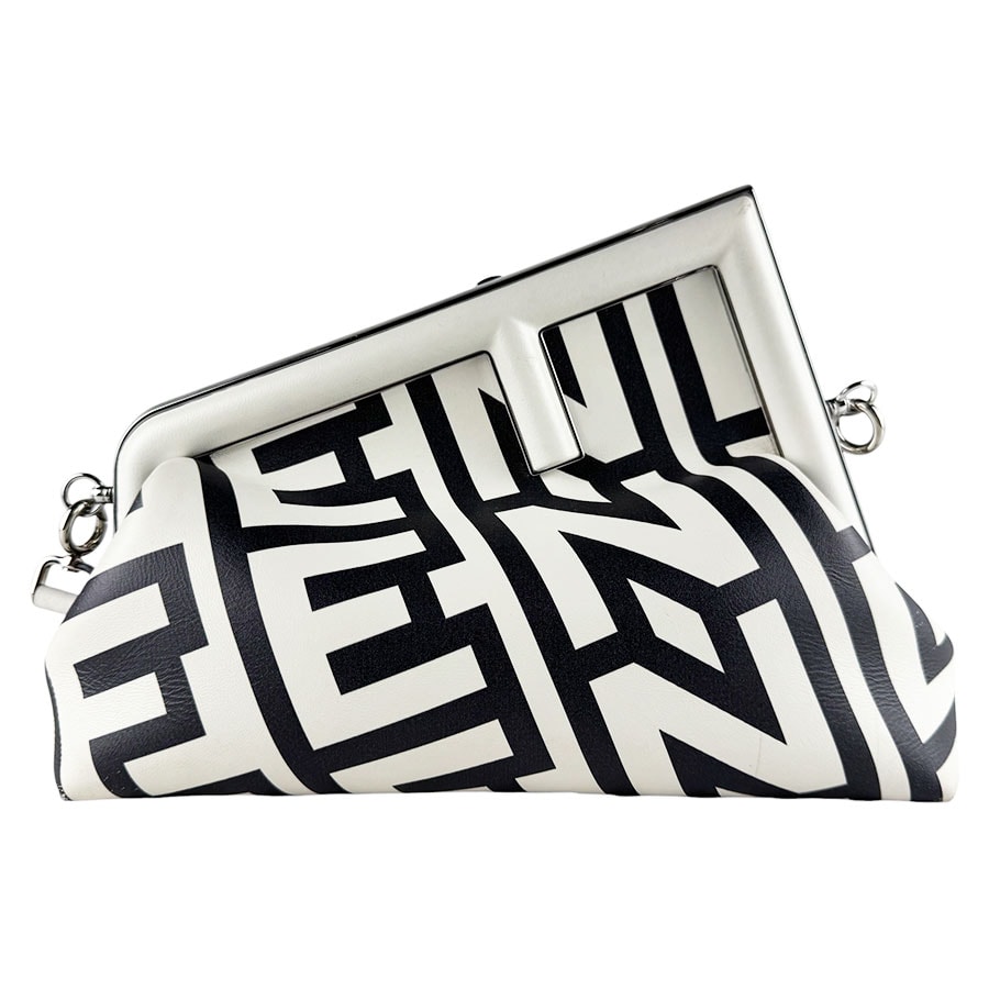 フェンディ FENDI ショルダーバッグ MARC JACOBSコラボ ファースト ミディアム レザー ブラック/ホワイト レディース 8BP137-AMWR【中古】 z10284