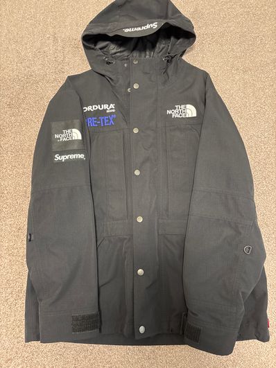 Supreme x The North Face Expedition Jacket "Black"