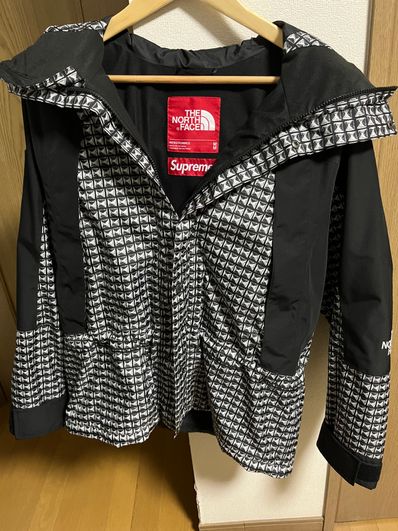 Supreme x The North Face Studded Mountain Light Jacket "Black"
