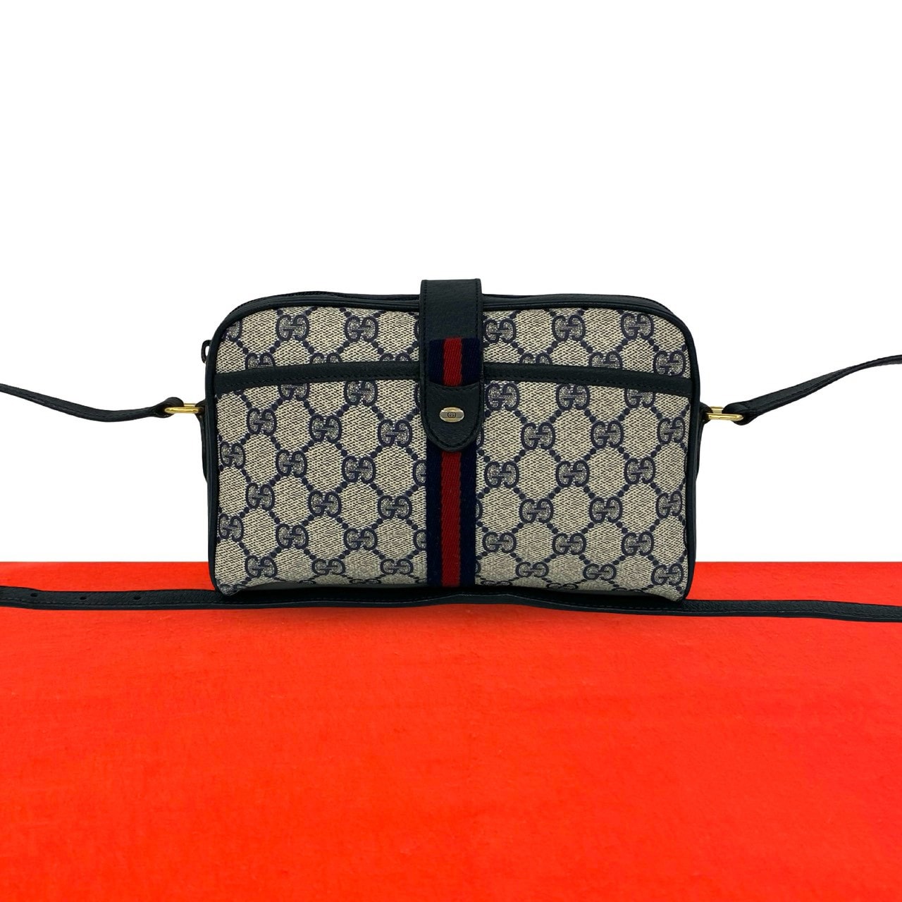 GUCCI グッチ シェリーライン GG 柄 ロゴ レザー PVC ショルダーバッグ ネイビー
21678