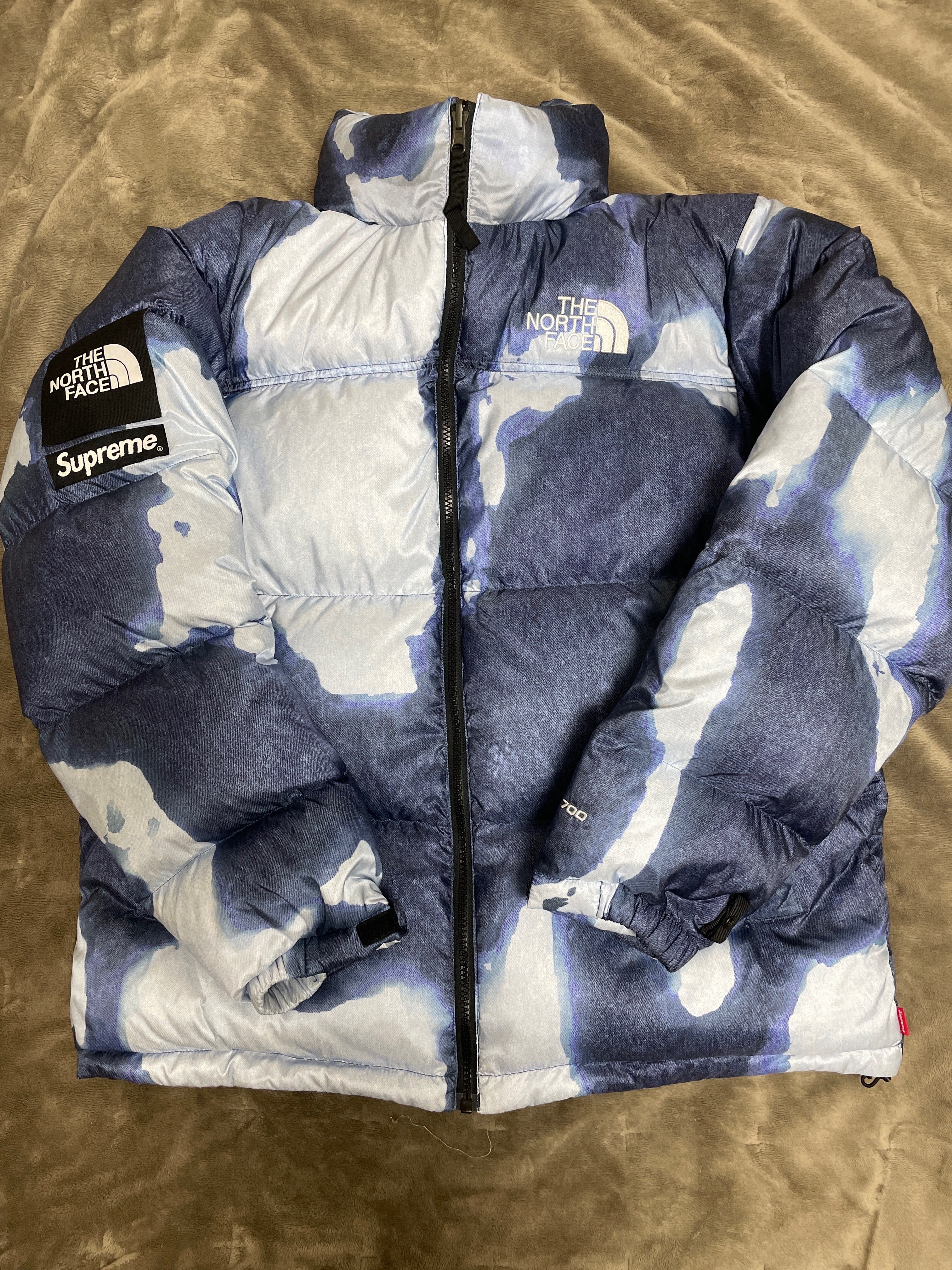 Supreme x The North Face Bleached Denim Print Nuptse Jacket "Indigo"
