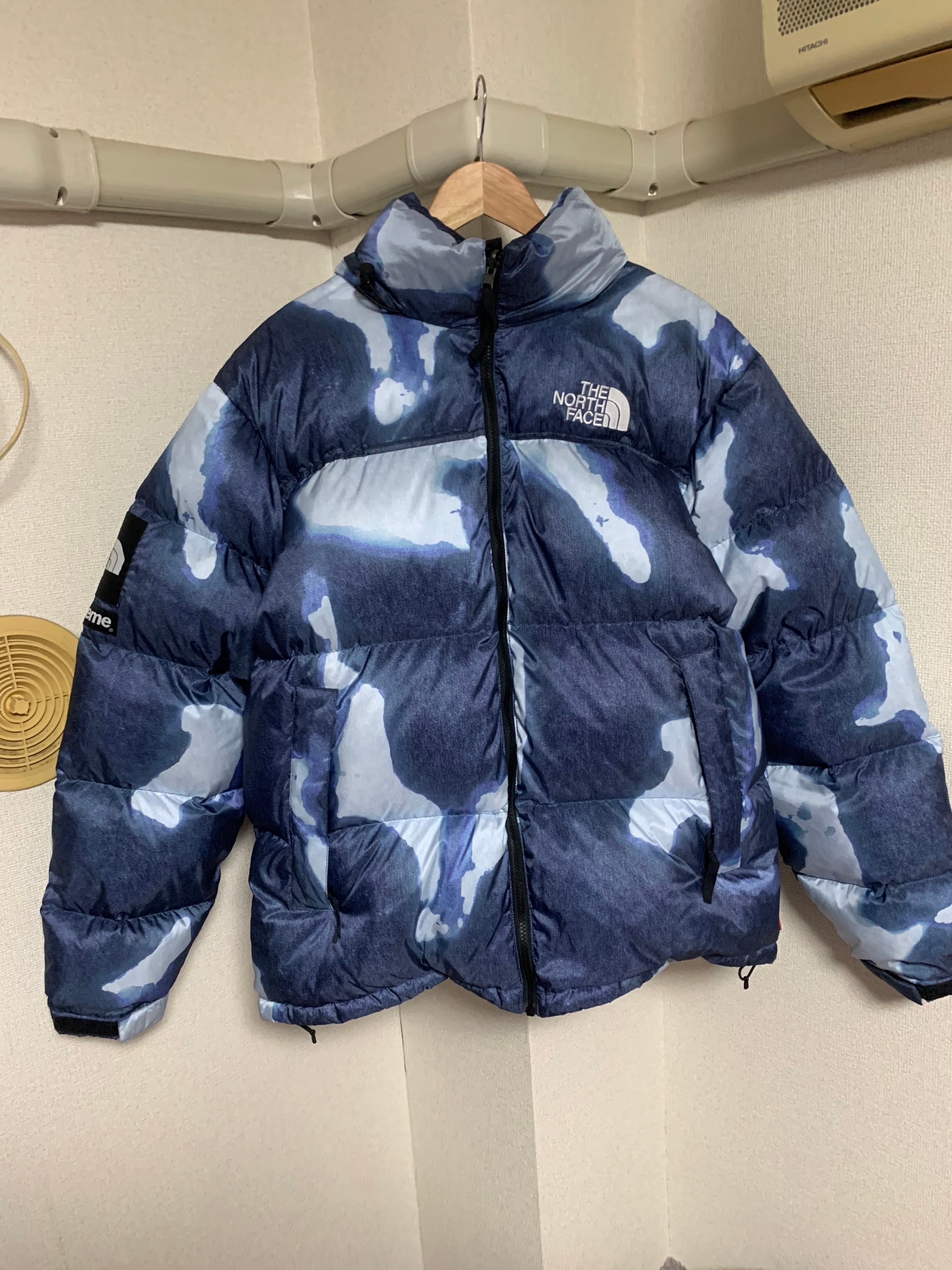 Supreme x The North Face Bleached Denim Print Nuptse Jacket "Indigo"
