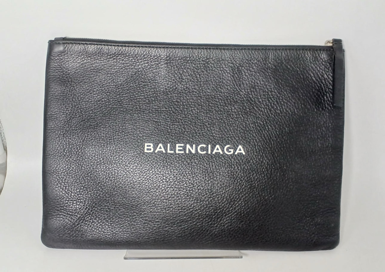 BALENCIAGA