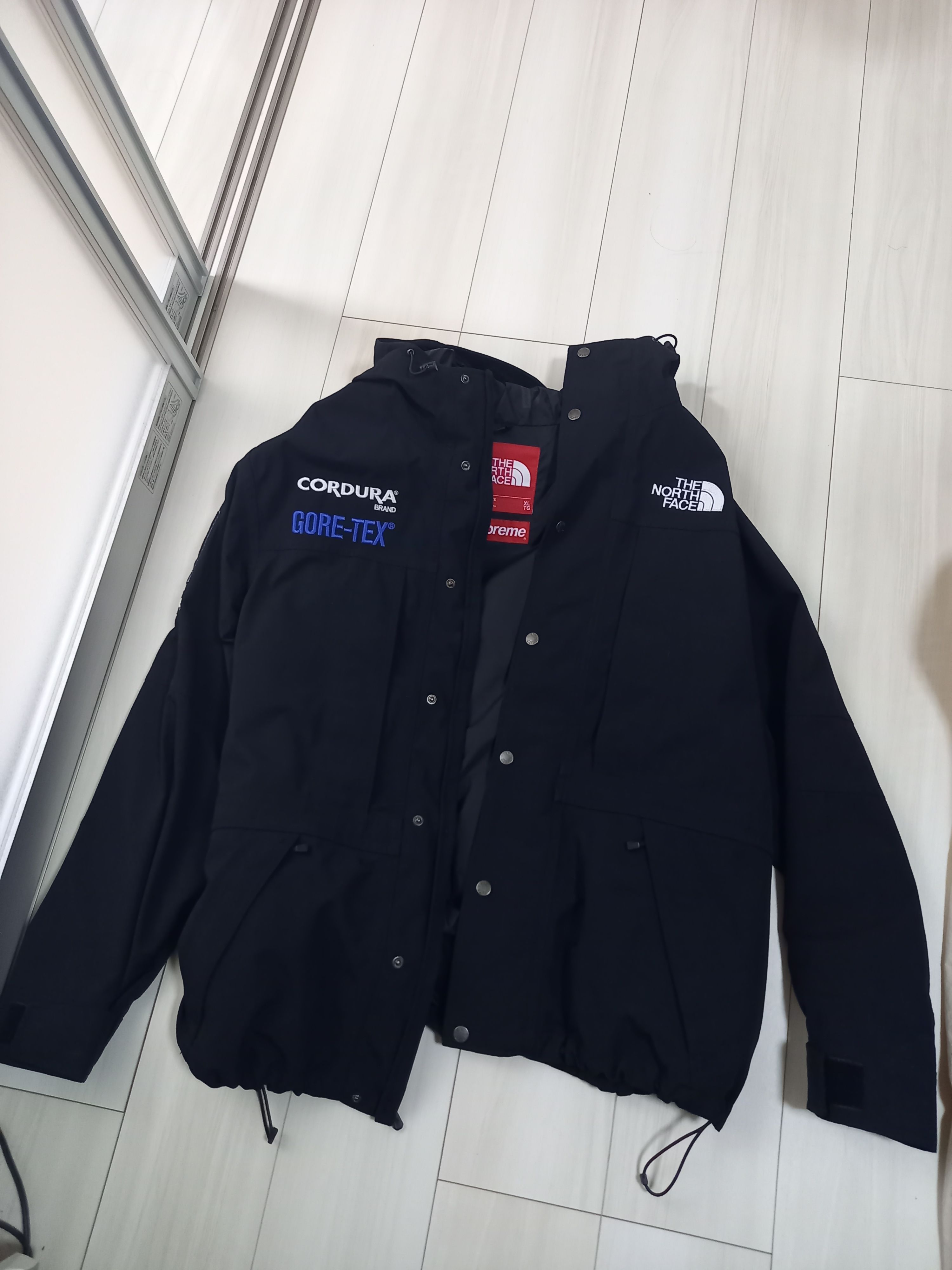 Supreme x The North Face Expedition Jacket "Black"