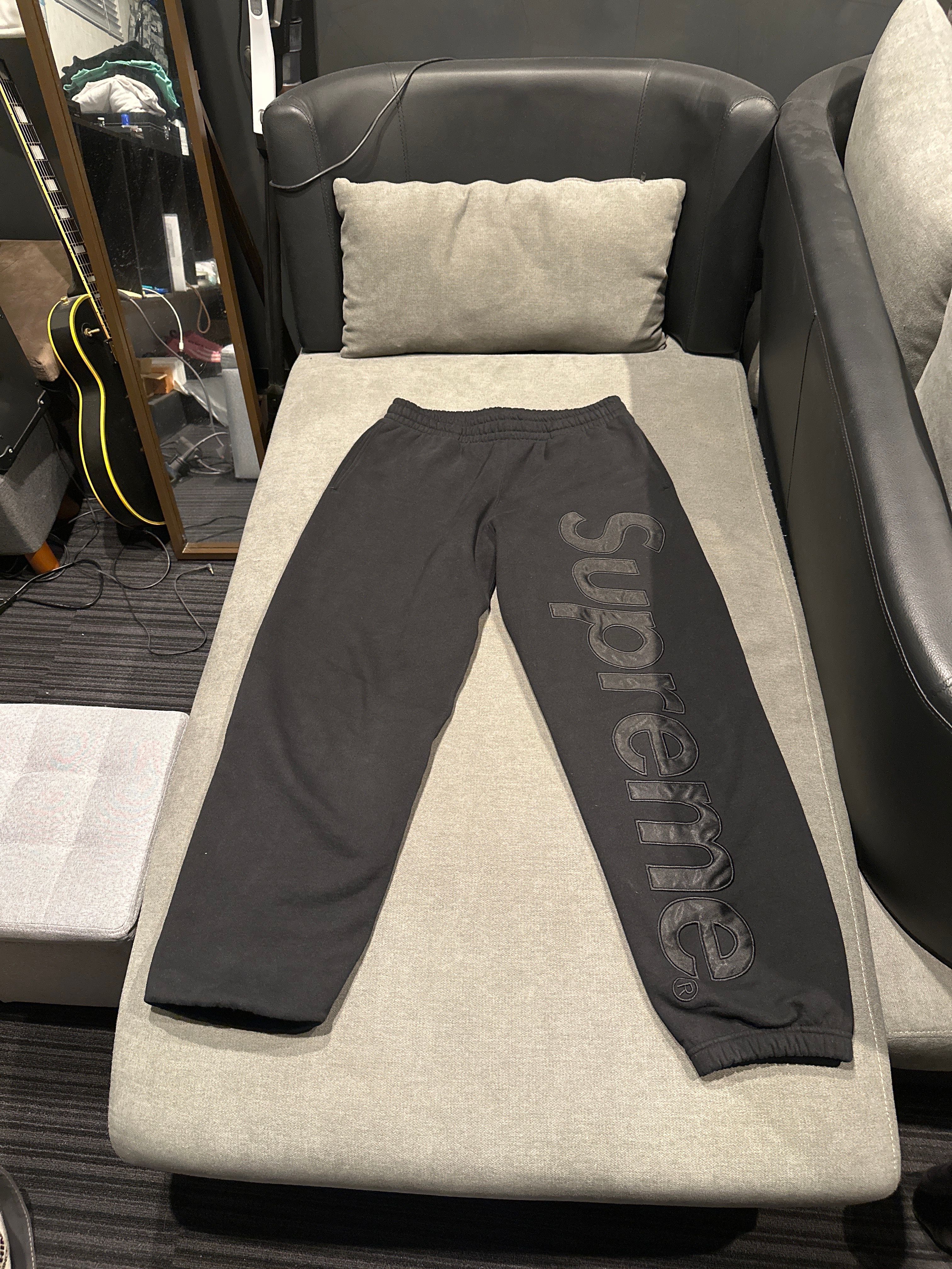 Supreme Satin Applique Sweatpant (23FW) "Black"