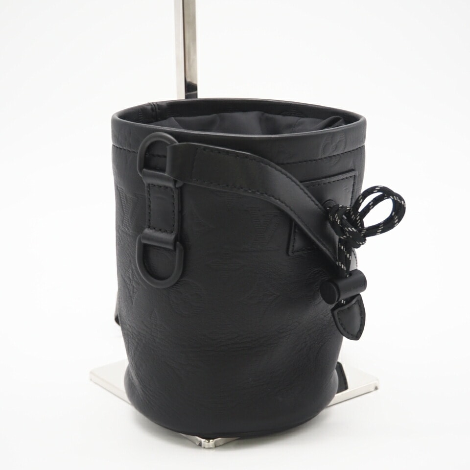 LOUIS VUITTON ルイ・ヴィトン シャドウ チョーク ナノ M44628 ショルダーバッグ ブラック カーフレザー レディース