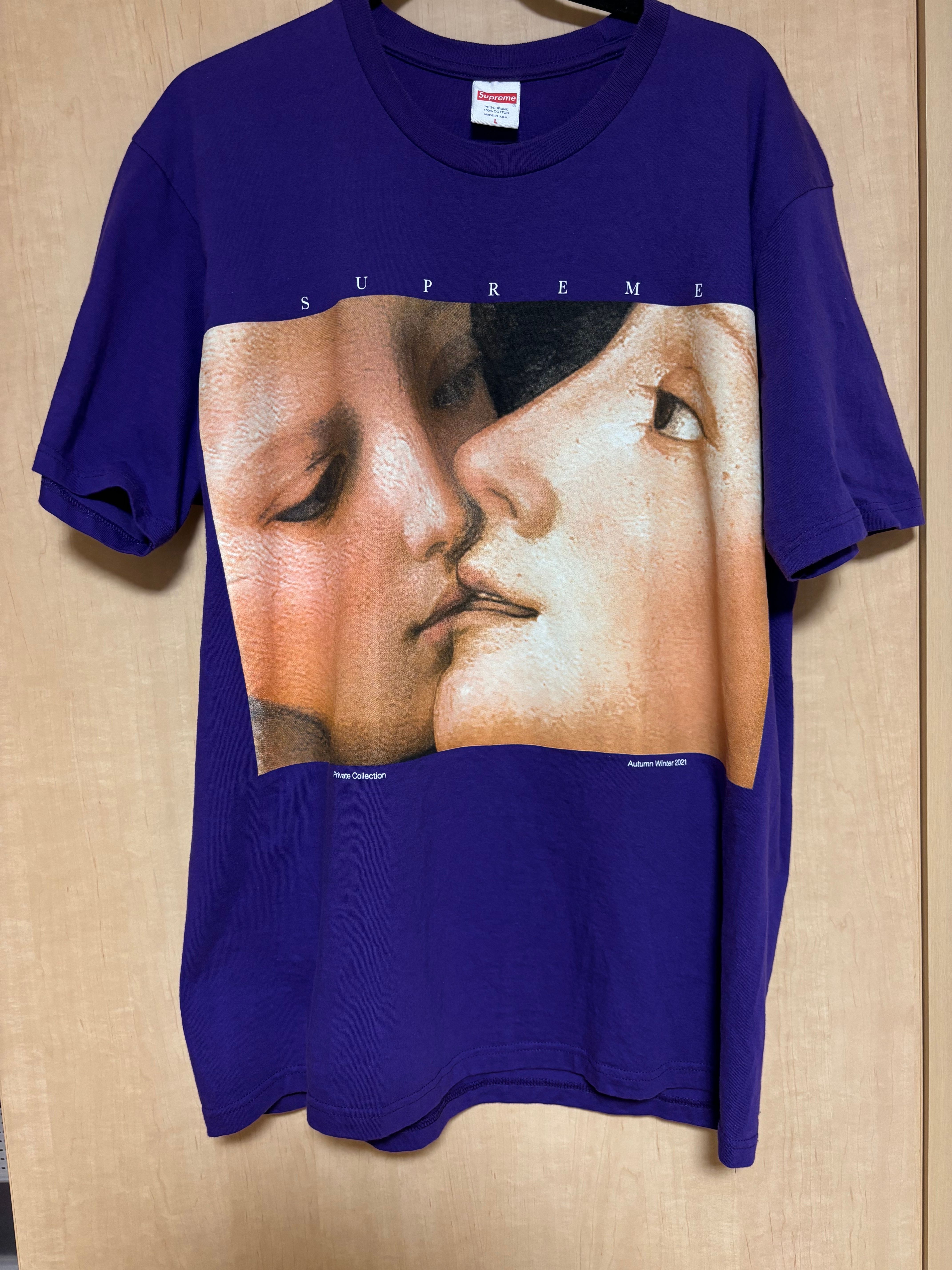 Supreme Venus Tee "Purple
"