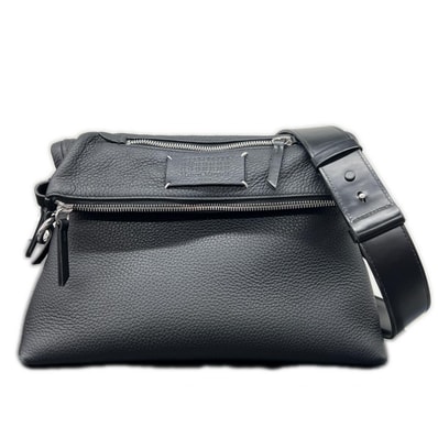 Maison Margiela 美品 メゾン マルジェラ 5AC シティ 2way クラッチバッグ ショルダーバッグ SB1WG0003 2026年 レザー ブラック マルタンマルジェラ ABランク 鑑定済 マルジェラバッグ