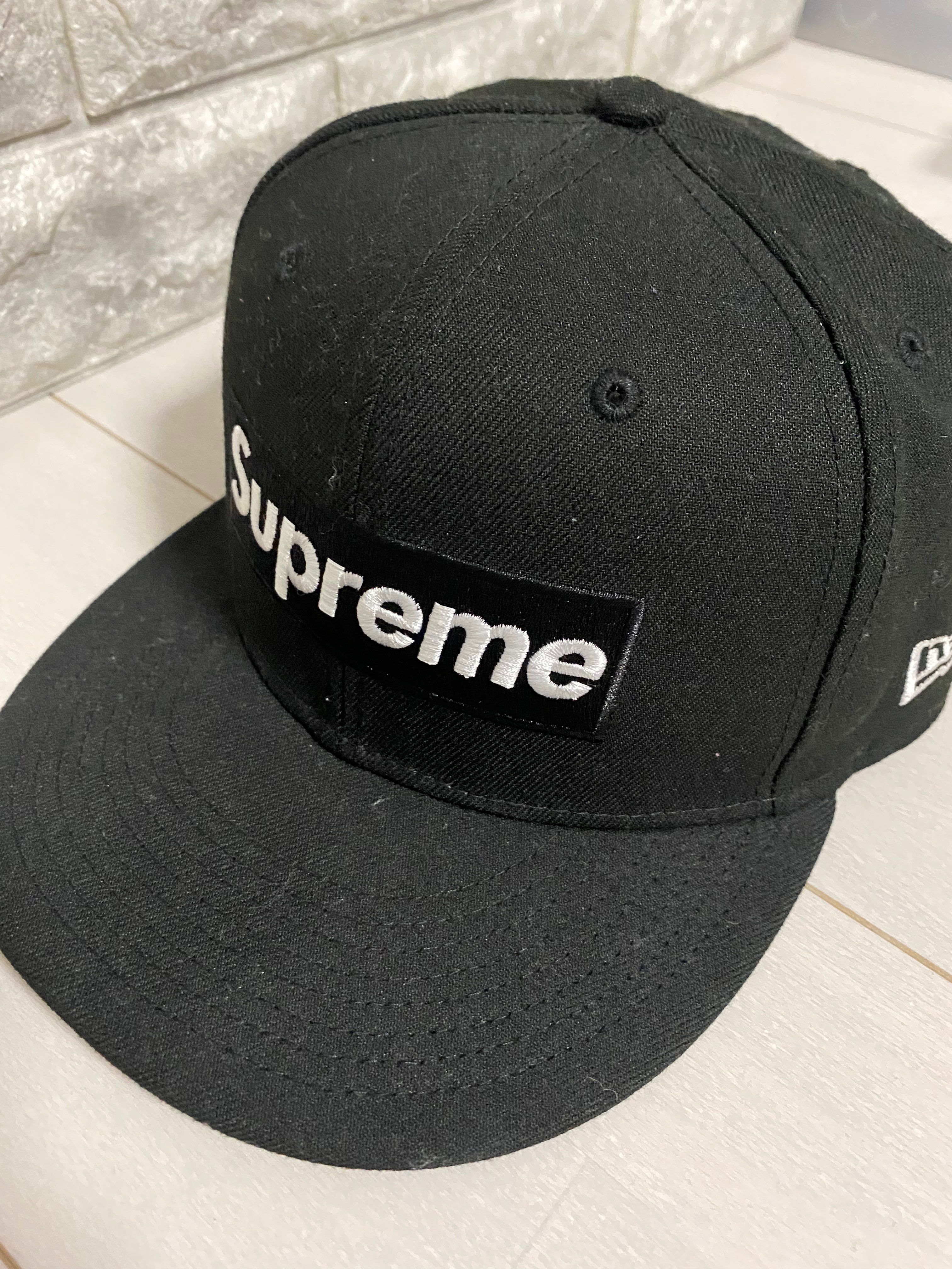 Supreme Champions Box Logo New Era® "Black"