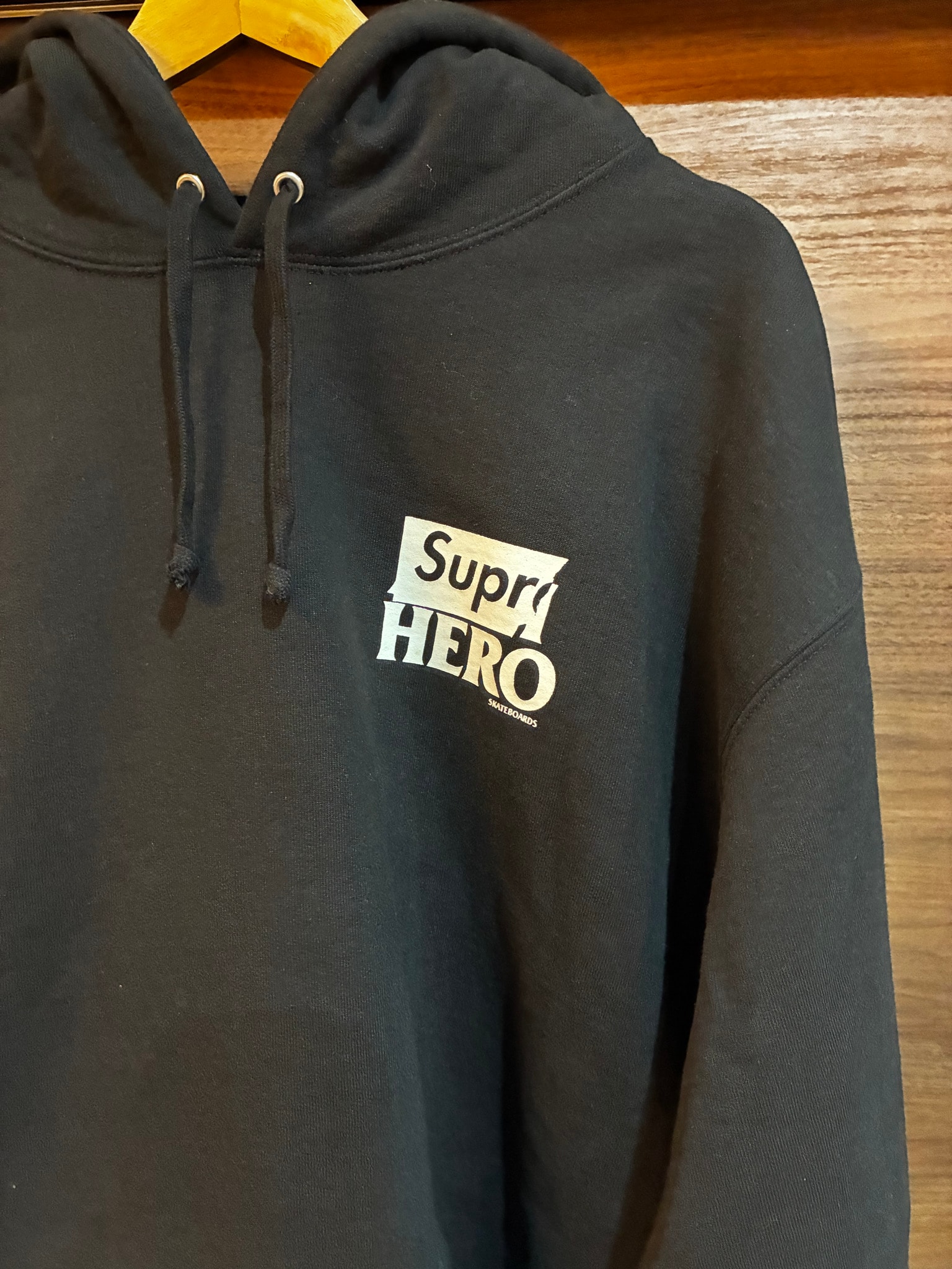 Supreme x ANTIHERO Hooded Sweatshirt "Black"