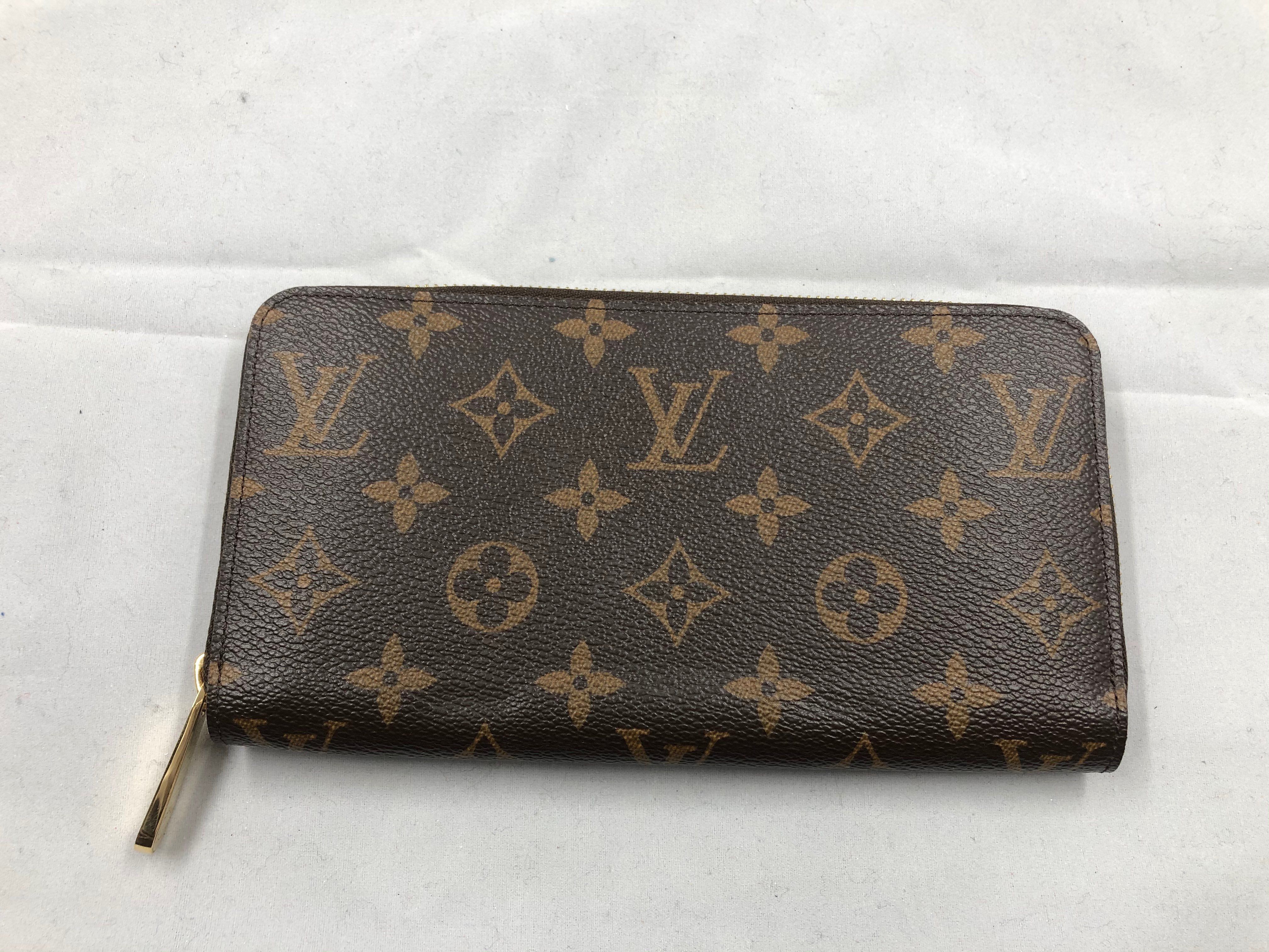 Louis Vuitton Zippy Wallet Monogram