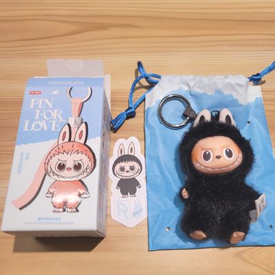 POP MART THE MONSTERS (LABUBU) Pin for Love Series-Vinyl Plush Pendant (N-Z) R