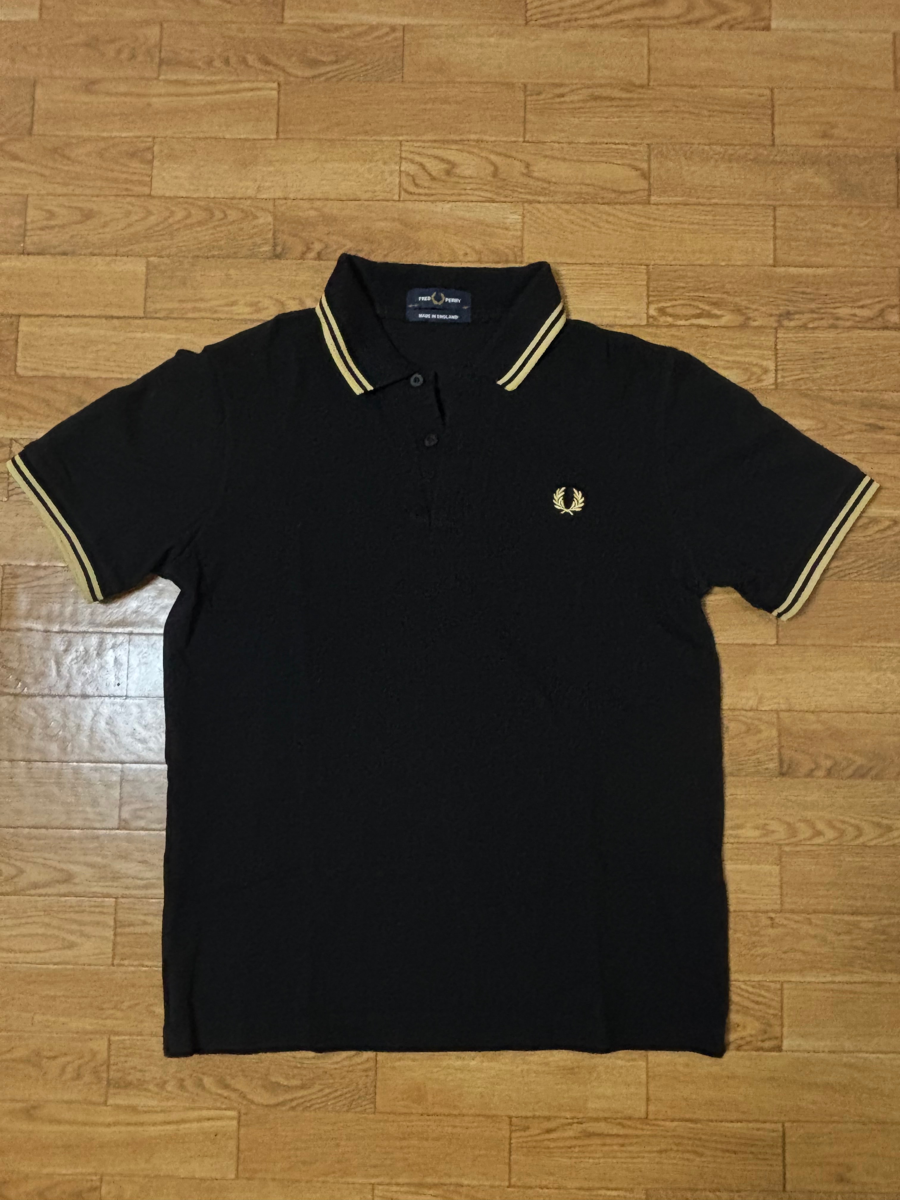 FRED PERRY The Shirt "Black Champagne"
