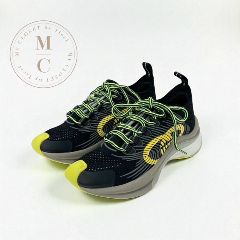 グッチ GUCCI RUN スニーカー 靴 シューズ ファブリック ブラック イエロー 未使用 インターロッキングG ロゴ