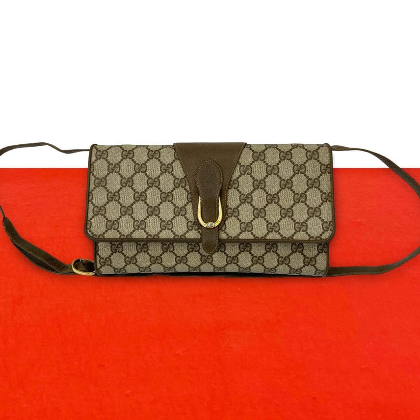 B (目立った傷や汚れなし)】GUCCI グッチ GG ロゴ 柄 レザー PVC B (目立った傷や汚れなし)】GUCCI グッチ GG ロゴ 柄 レザー PVC