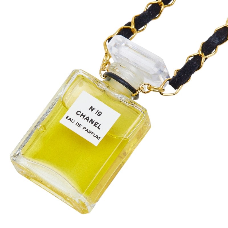 シャネル No.19 パフュームボトル チェーン ペンダント ネックレス ゴールド プラスチック レザー メッキ レディース CHANEL 【中古】