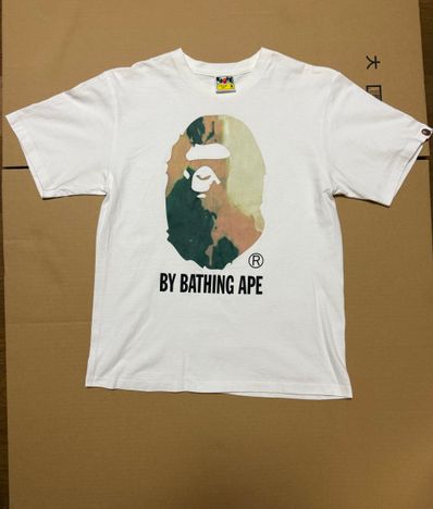 A BATHING APE Logo T-Shirt "White"