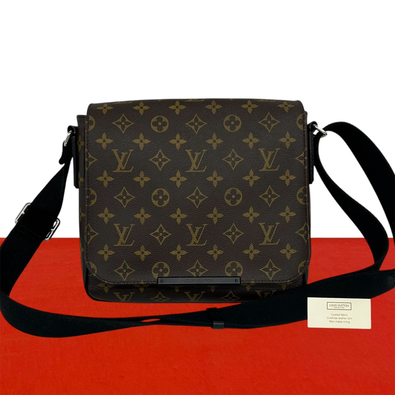 LOUIS VUITTON ルイヴィトン ディストリクト PM モノグラム マカサー レザー PVC ショルダーバッグ ブラウン
31835