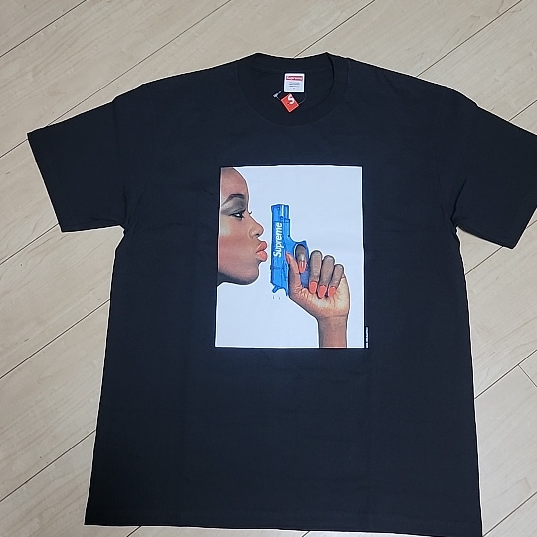 Supreme Water Pistol Tee "Black"